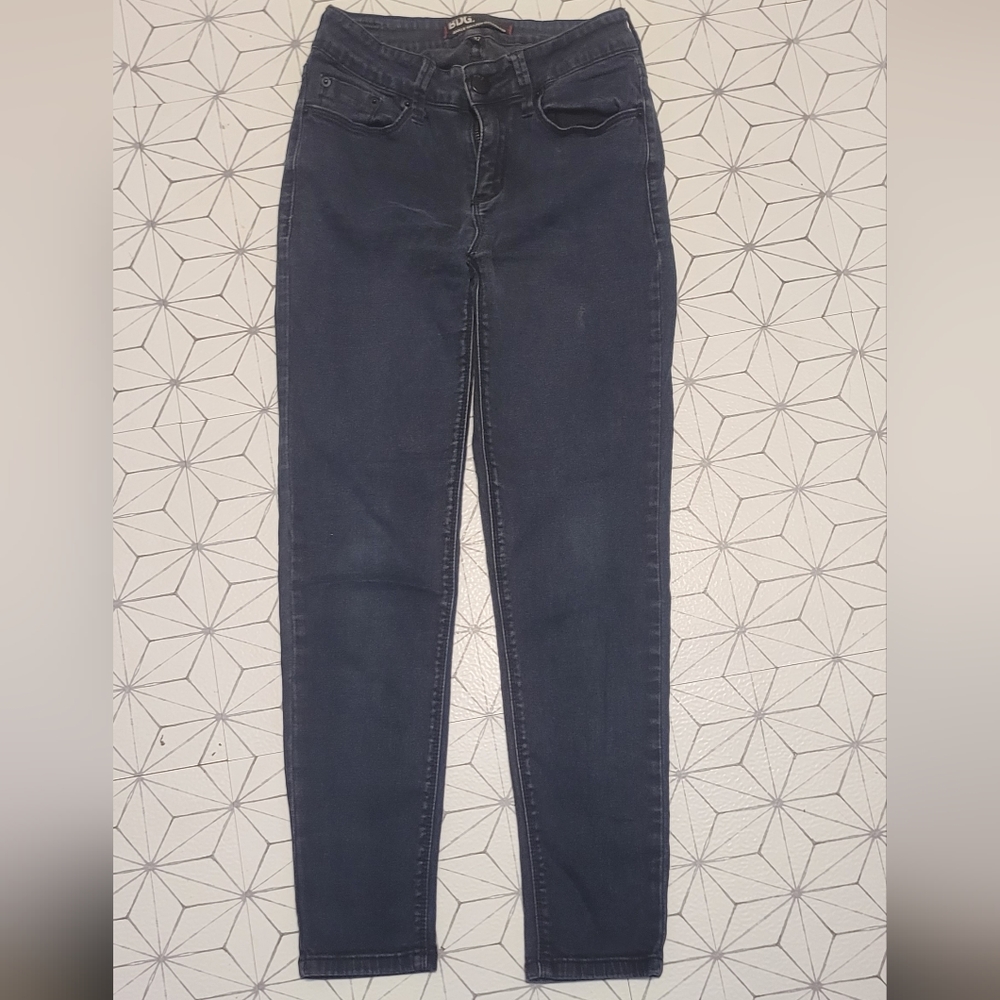 BDG ankle grazer cigarette 27